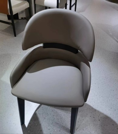 AK5719A DINING CHAIR