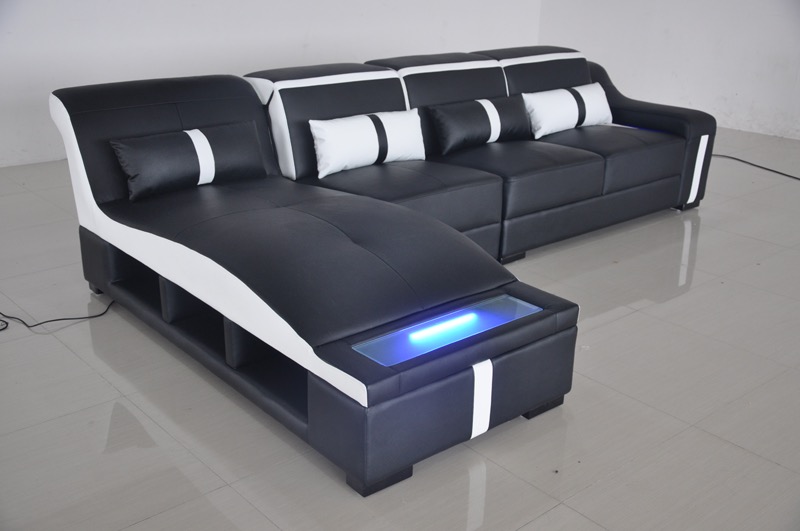 G8047C 3PC Leather Corner Lounge with Chaise