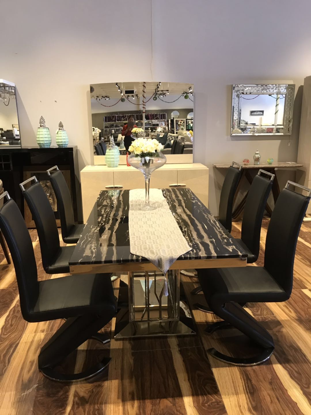 965 MARBLE DINING TABLE