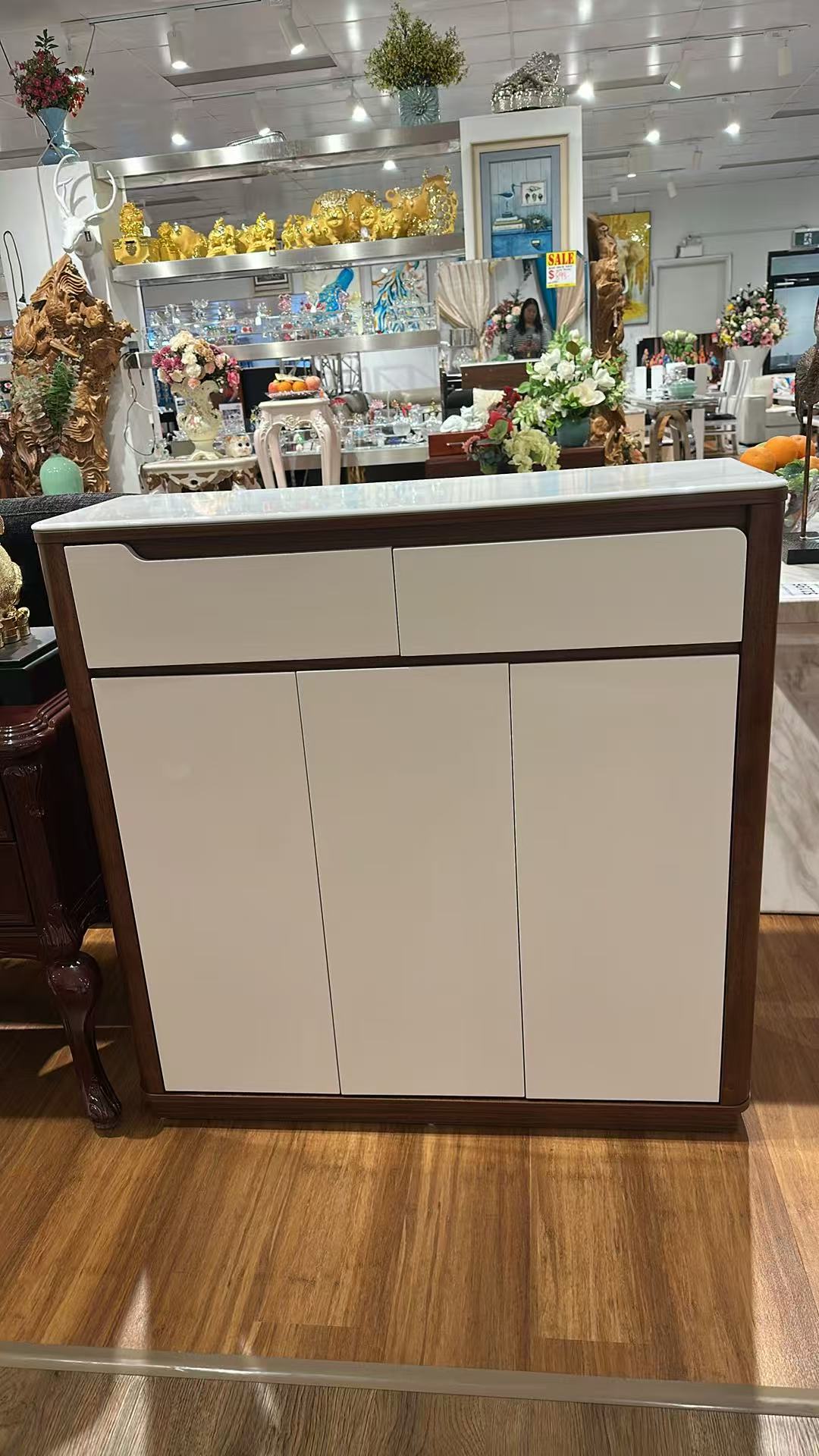 136-2 SHOE CABINET